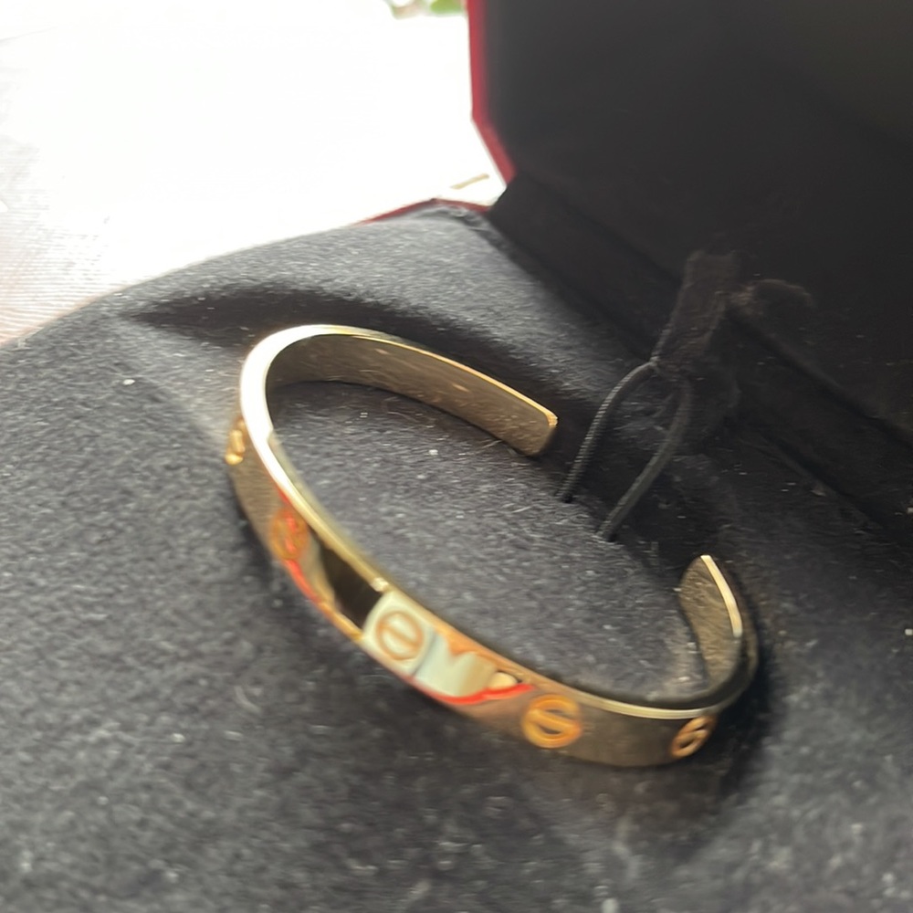 Cartier Love Cuff in Gold - Picture 2 of 6